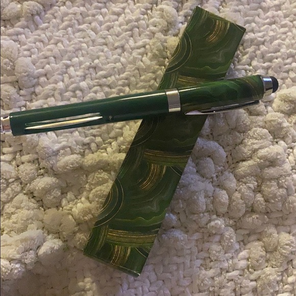 Bell + Howell KnightHawk Pen with Light Magnifier - Picture 4 of 12